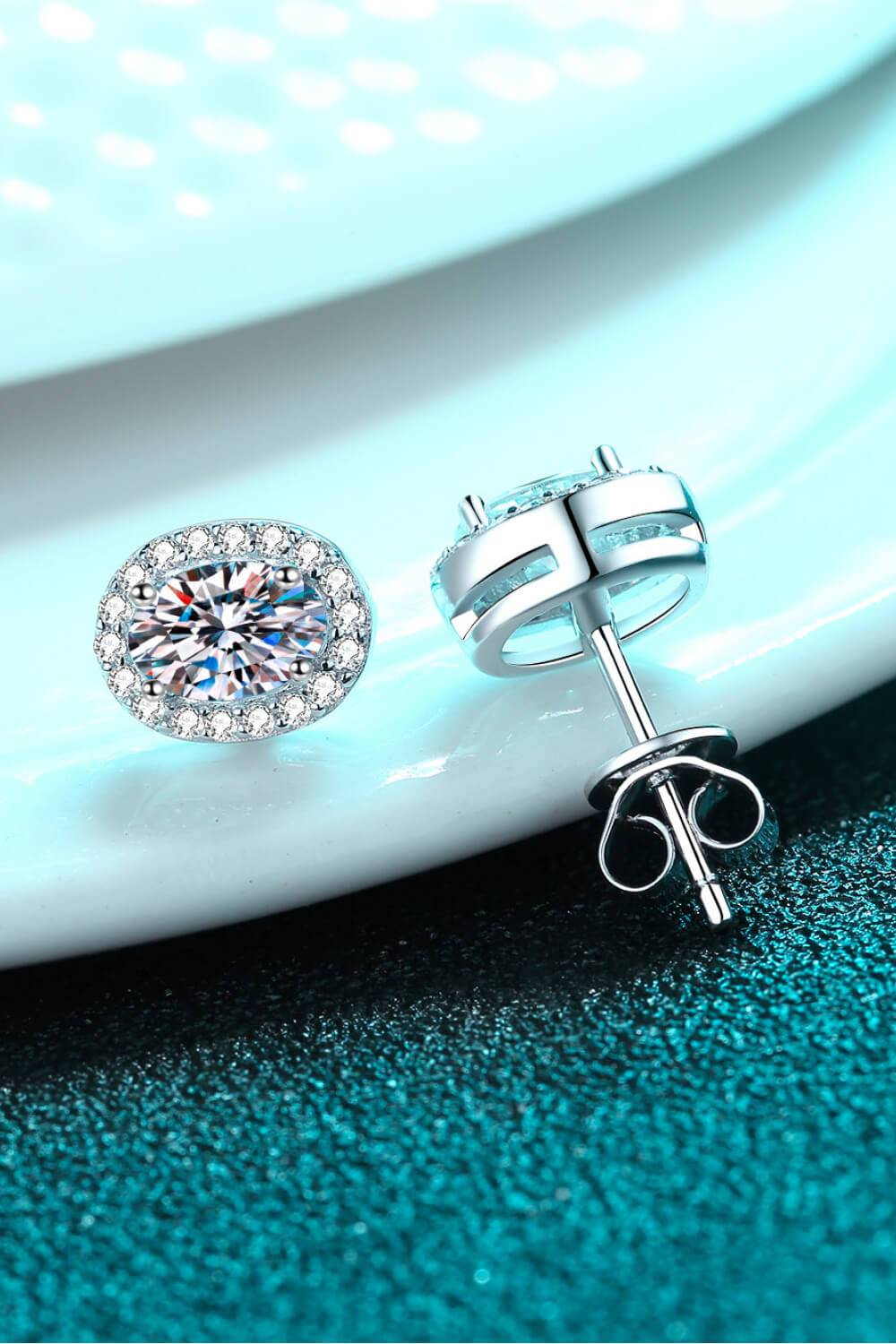 Future Style Moissanite Stud Earrings